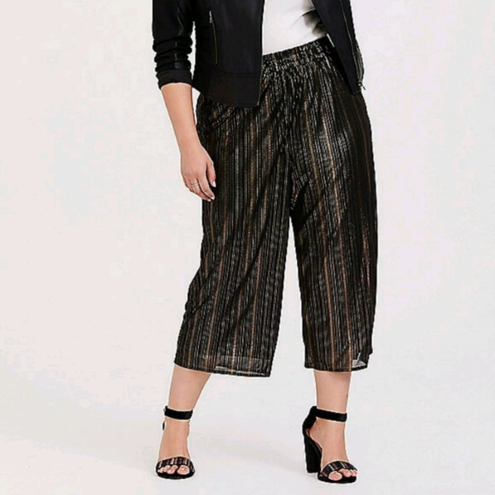 BLACK & GOLD SHINY CULOTTE PANT, 1X 14-16